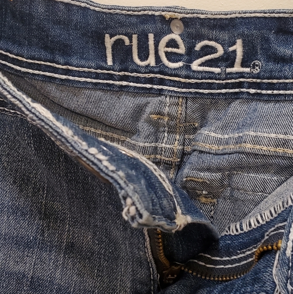 Stretchy Ripped Jean Shorts - Picture 2 of 4